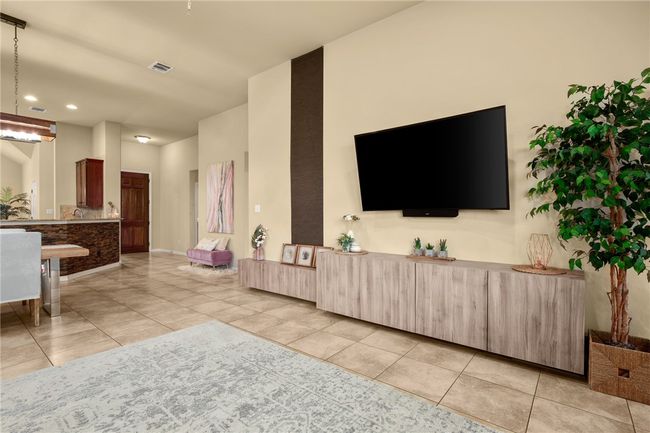 2820 Garnet Ridge Dr, House other with 3 bedrooms, 2 bathrooms and 2 parking in Leander TX | Image 5
