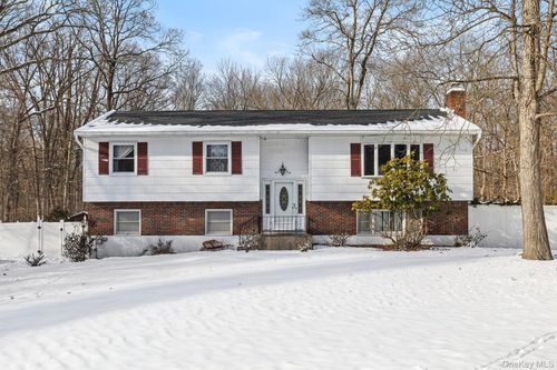 38 Haller Cres, Spring Valley, NY, 10977-6605 | Card Image