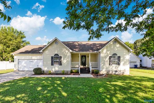 1215 Heatherwood Dr Ne, Arab, AL, 35016-5463 | Card Image