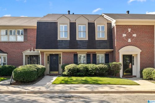 320 Chase Plantation Cir, HOOVER, AL, 35244-1556 | Card Image
