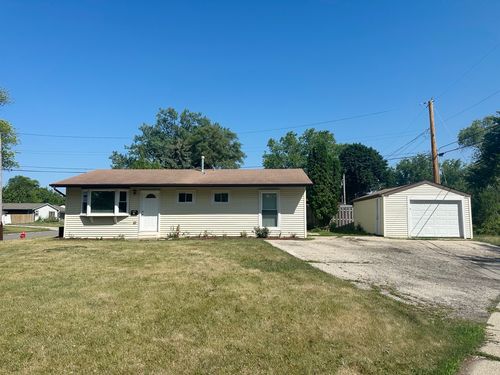 7 Austin Ave, Carpentersville, IL, 60110-1547 | Card Image