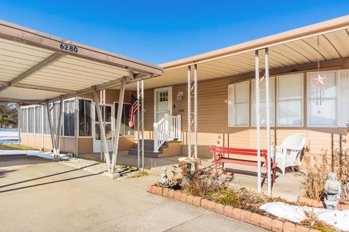 6280 Cartwright Ln N, Dublin, OH, 43016-6903 | Card Image