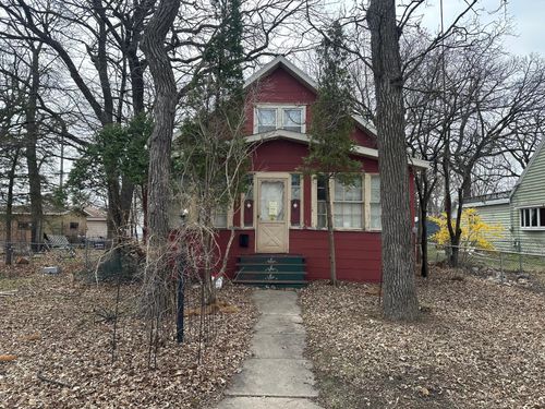 909 7th Ave N, Saint Cloud, MN, 56303-2907 | Card Image