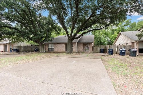 616 Cross Timbers Dr, College Station, TX, 77840-5031 | Card Image