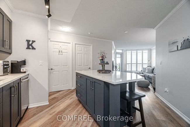 110 - 340 Watson St W, Condo with 1 bedrooms, 1 bathrooms and null parking in Whitby ON | Image 4