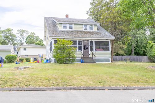 10 Harwich St, East Haven, CT, 06512-3805 | Card Image