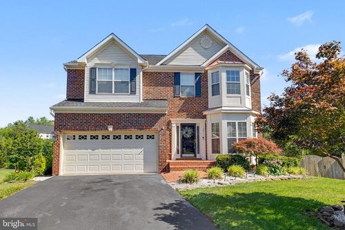 10111 Trumpet Vine Ct, MANASSAS, VA, 20110-2736 | Card Image
