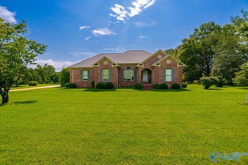 205 Nix Rd, Hazel Green, AL, 35750-8863 | Card Image