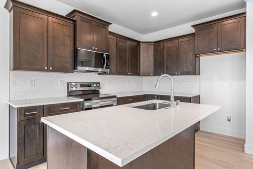 7479 Grapevine Ct, West Richland, WA, 99353-5585 | Card Image