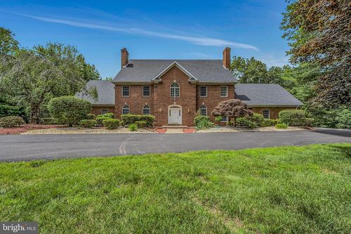 383 S Main Rd, Mountain Top, PA, 18707-1907 | Card Image