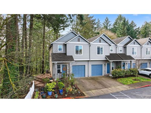 apt-d13-810 E 9th St, Newberg, OR, 97132-3460 | Card Image