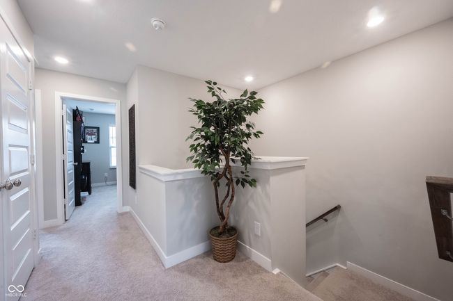 8194 Bostic Ct, Townhouse with 3 bedrooms, 4 bathrooms and null parking in Fishers IN | Image 34