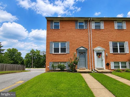 1 Talister Ct, ROSEDALE, MD, 21237-4022 | Card Image