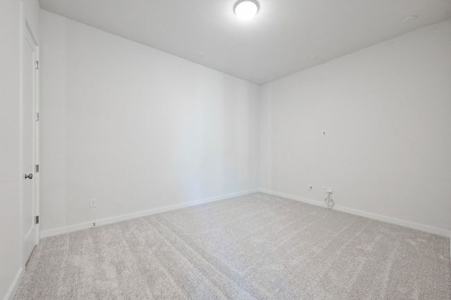 Entertainment Room | Image 24