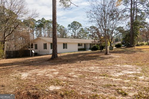 614 N Victory Drive, Lyons, GA, 30436 | Card Image