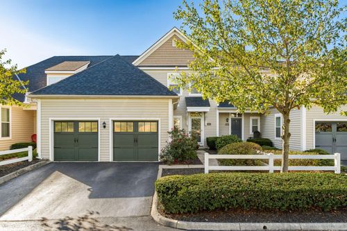 3977 Spectacle Dr, Columbus, OH, 43230-8504 | Card Image