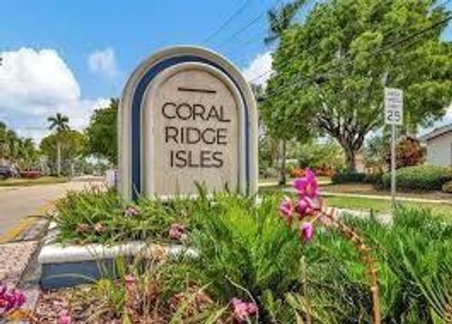 3-5201 Ne 14th Ter, Fort Lauderdale, FL, 33334-4927 | Card Image