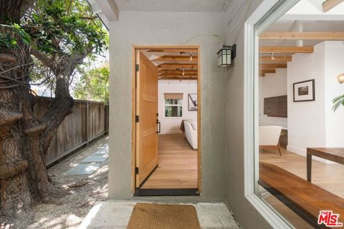 12-1/2 Vernon Avenue, Venice, CA, 90291 | Card Image
