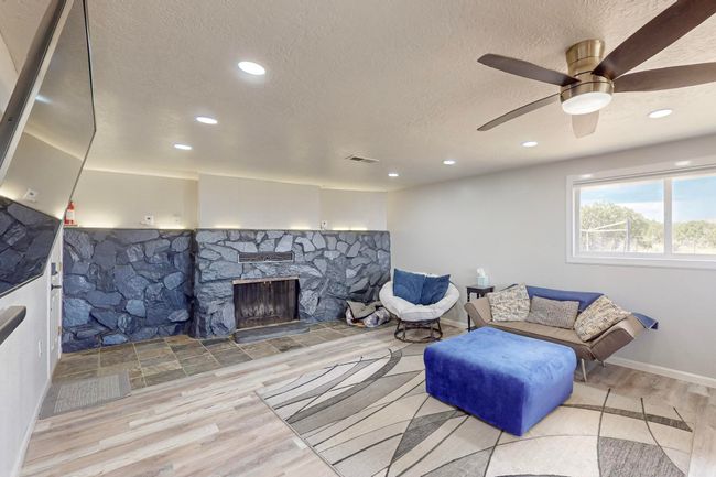 19 Pinon Rd, House other with 3 bedrooms, 2 bathrooms and null parking in Edgewood NM | Image 4