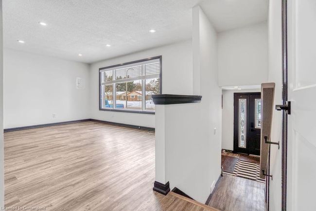 82 Shea Cres, House other with 6 bedrooms, 2 bathrooms and 8 parking in Kitchener ON | Image 7