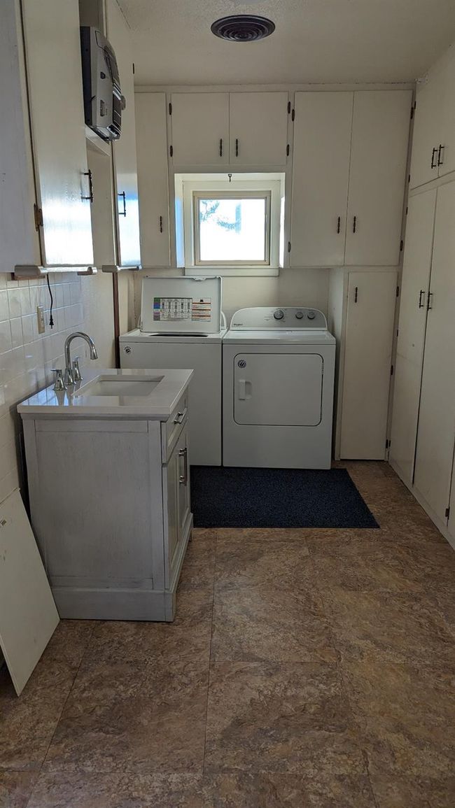 790 Us Highway 84, House other with 3 bedrooms, 2 bathrooms and null parking in Farwell TX | Image 23