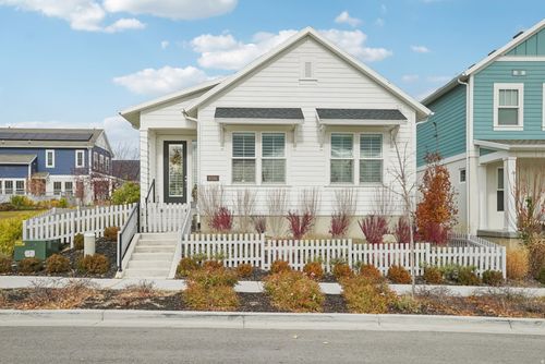 6366 W Copper Hawk Dr, South Jordan, UT, 84009-1673 | Card Image