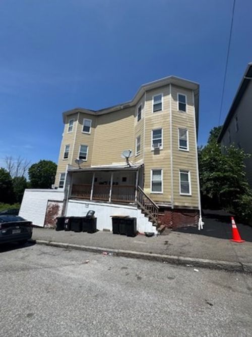 25 Columbia Street, Worcester, MA, 01604 | Card Image