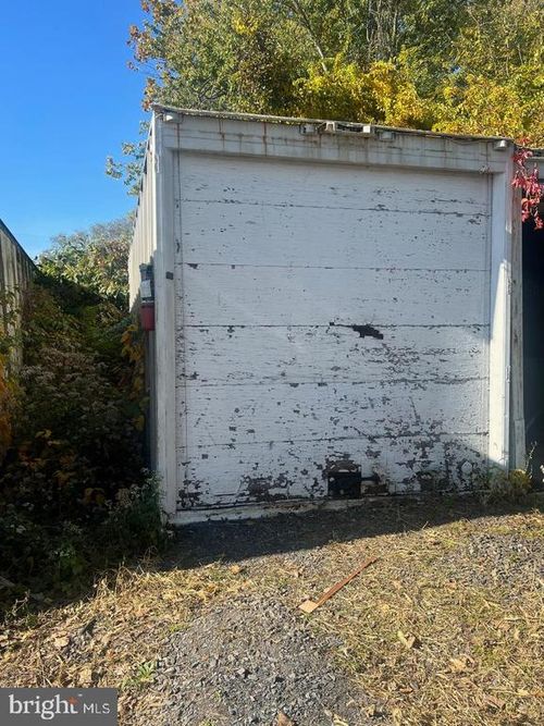 4206 Old Lincoln Hwy, Oakford, PA, 19053-8440 | Card Image