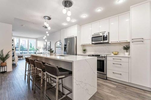 301-317 22 Ave Sw, Calgary, AB, T2S3H6 | Card Image