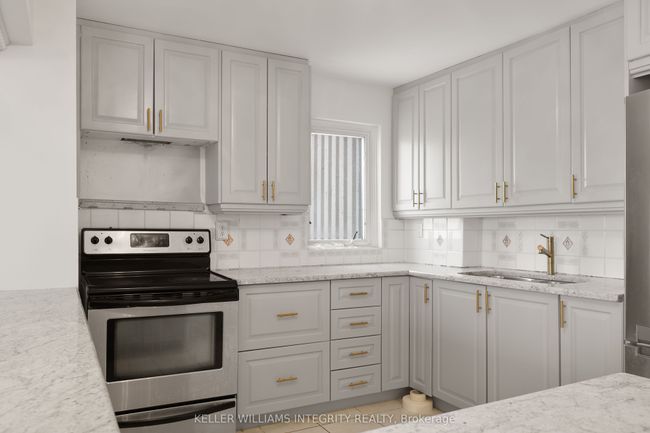 1603 - 1081 Ambleside Drive, Condo with 2 bedrooms, 1 bathrooms and null parking in Woodroffe ON | Image 11