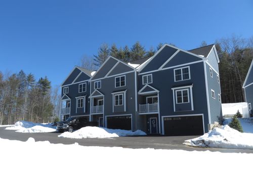 21-21 Morgan Ct, Kittery, ME, 03904-5648 | Card Image