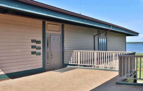 201 W Bay Plz, Plattsburgh, NY, 12901-1786 | Card Image