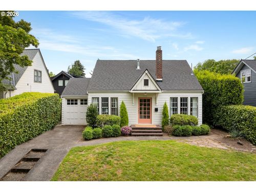7416 Se 36th Ave, Portland, OR, 97202-8334 | Card Image
