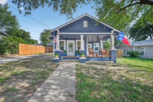 904 W Spring St, Weatherford, TX, 76086-3138 | Card Image