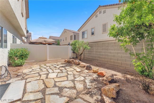 2563 Land Rush Dr, Townhouse with 2 bedrooms, 3 bathrooms and null parking in Henderson NV | Image 31