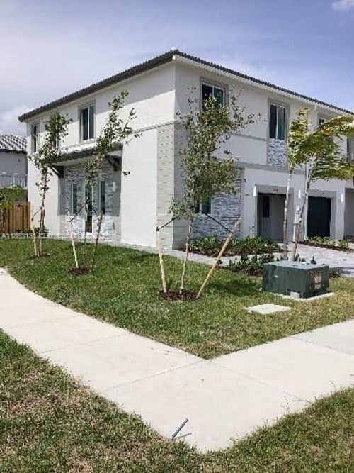 701 Se 14 Court, Homestead, FL, 33034 | Card Image