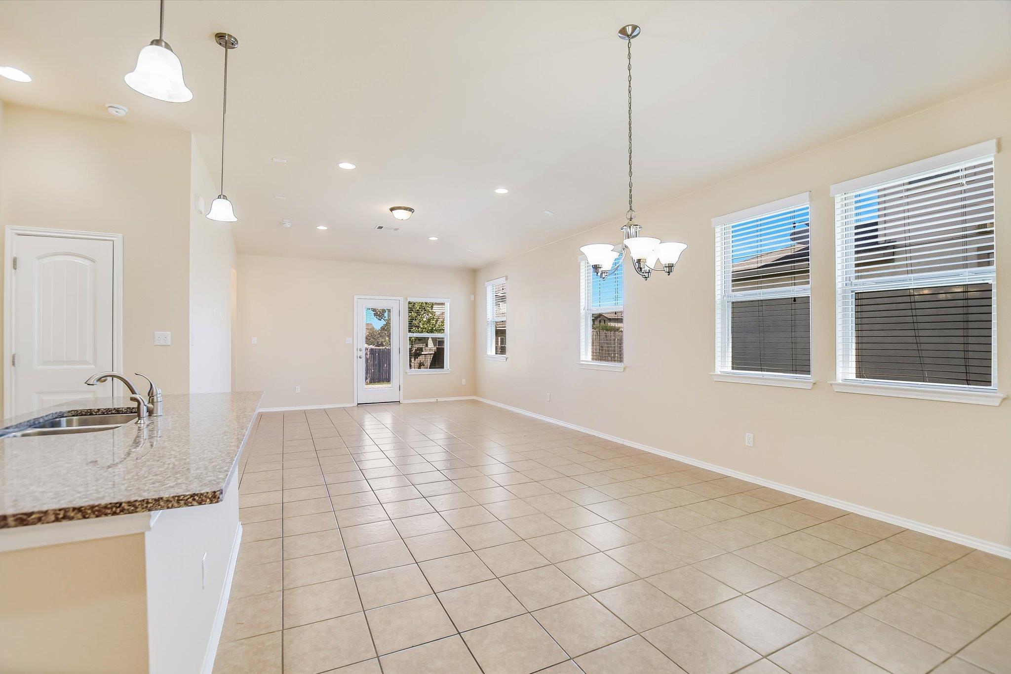 Residential Lease in Pflugerville 3