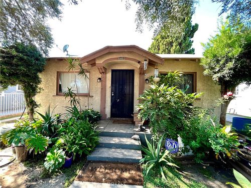 8461 Garden View Ave, South Gate, CA, 90280 | Card Image
