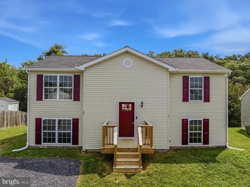 77 Eisenhower Cir, INWOOD, WV, 25428-4656 | Card Image