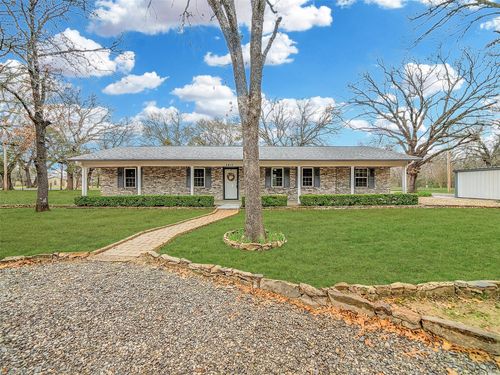2415 N Shore Dr, Bonham, TX, 75418-5707 | Card Image
