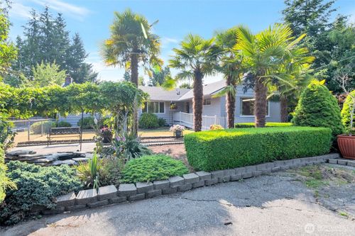 18999 80th Ave W, Edmonds, WA, 98026-6009 | Card Image