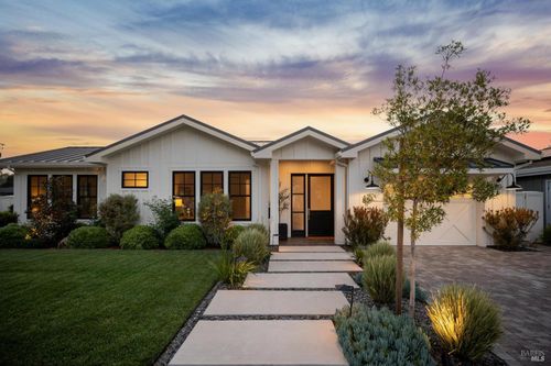 85 Harriet Way, Tiburon, CA, 94920-2043 | Card Image