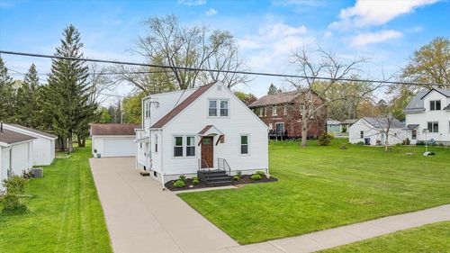 806 E Doege Street, Marshfield, WI, 54449 | Card Image