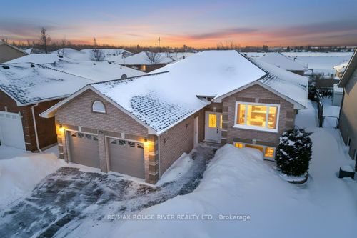 26 Eakins Cres, Lindsay, ON, K9V6J9 | Card Image