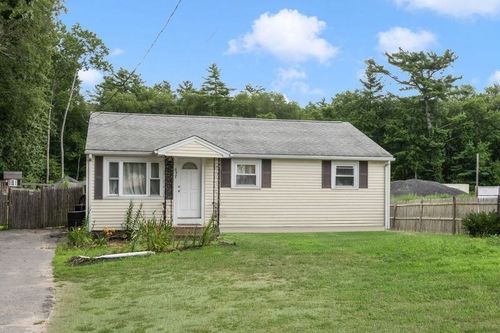 657 Wareham St, Middleboro, MA, 02346-3745 | Card Image