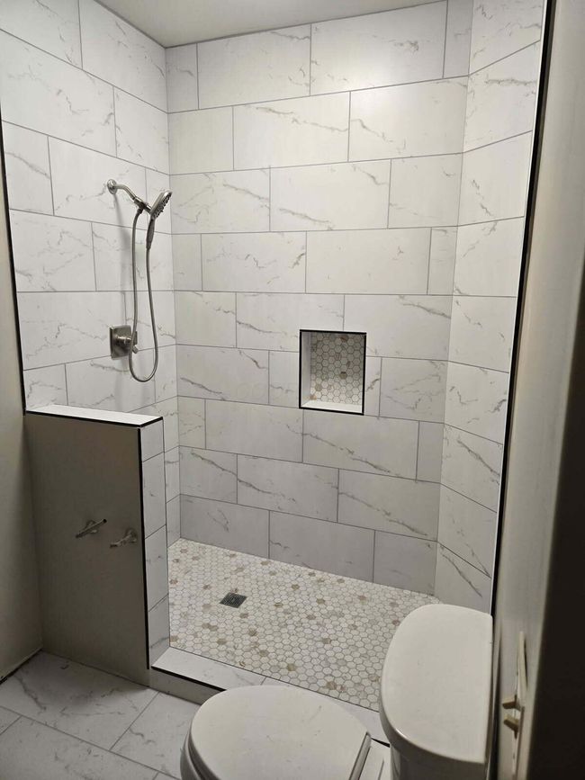 1085 E Johnstown Rd, Home with 0 bedrooms, 0 bathrooms and null parking in Columbus OH | Image 6