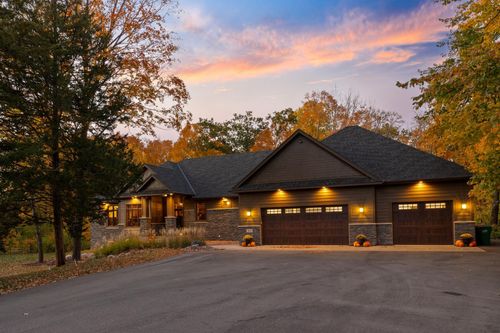 20060 Vine St, Excelsior, MN, 55331-8694 | Card Image