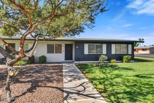 10931 W Thunderbird Blvd, Sun City, AZ, 85351-2523 | Card Image