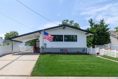 2690 Corner Lane, House other with 3 bedrooms, 2 bathrooms and null parking in Bellmore NY | Image 1