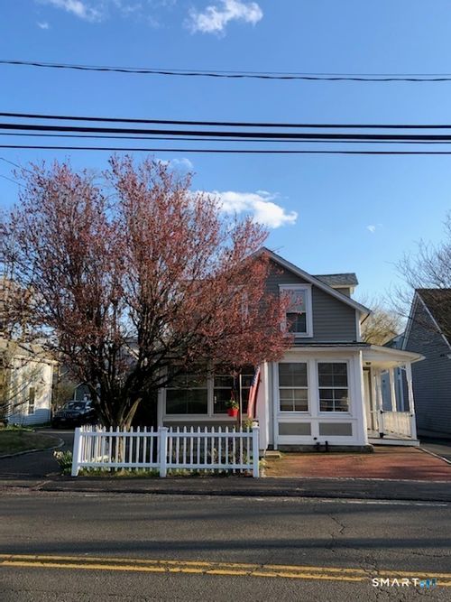 4 Mckinley St, Norwalk, CT, 06853-1417 | Card Image